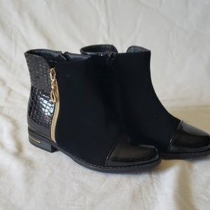 Kids suede and "leather" bootie